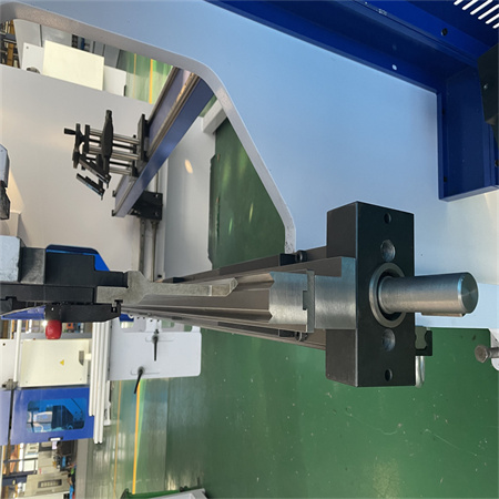 CNC автоматична алуминиева стоманена хидравлична пресова спирачка електрическа машина за огъване на ламарина с робот