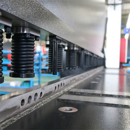 CNC хидравлична машина за срязване на ламарина от серия QC11K