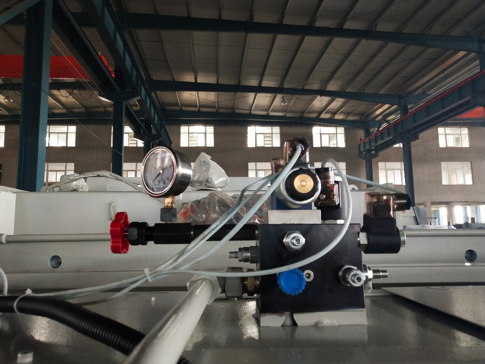Китайска метална хидравлична спирачна машина с разумна цена